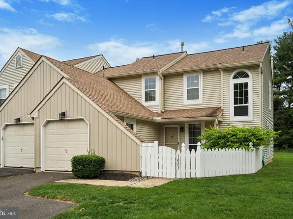 1827 Hennessy Dr, Southampton, PA 18966