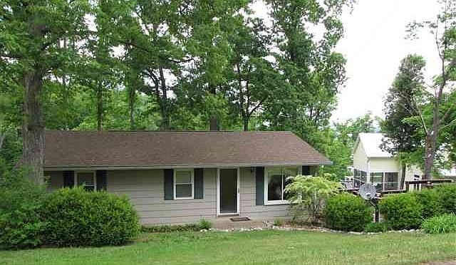 1st image of 65 Arthur Ct