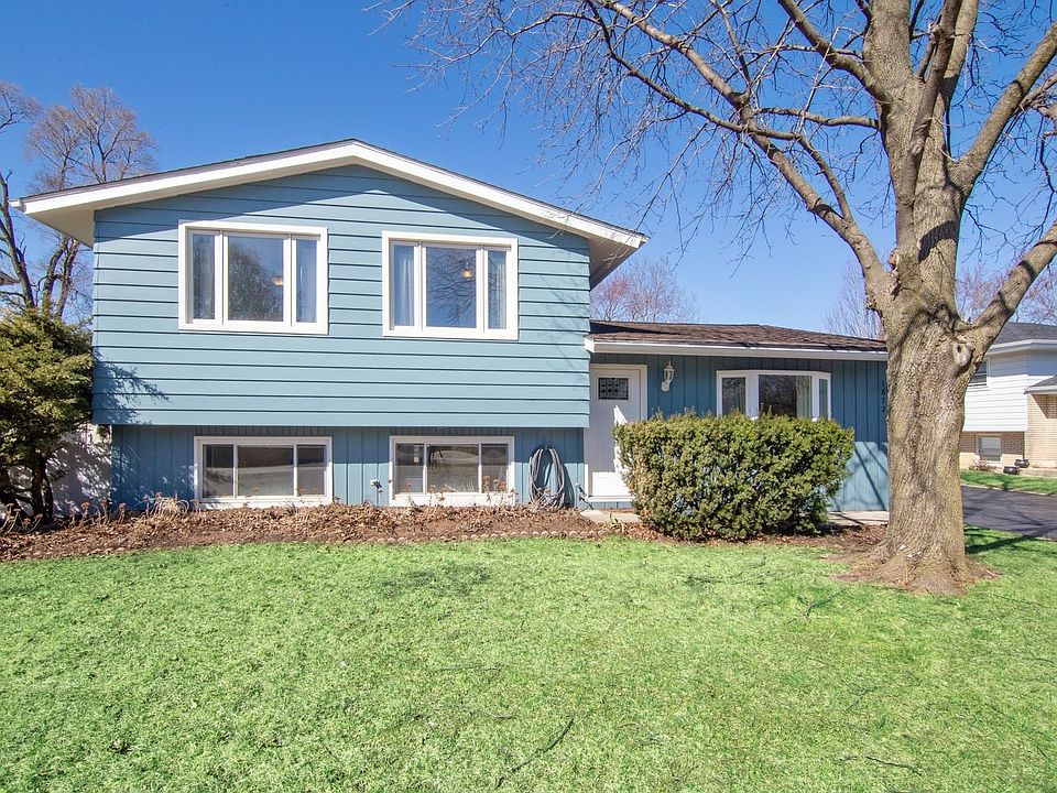 Great Curb Appeal with New Painted Exterior