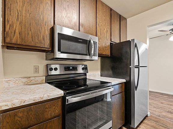 3rd image of 222 Wentworth Ave W APT 306