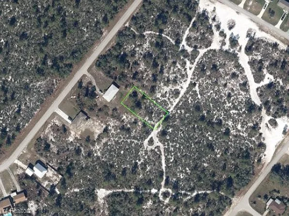 1066 Hughes Ave, Lake Placid, FL 33852