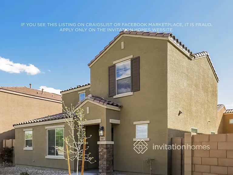 3907 S 79th Ln — Photo 2