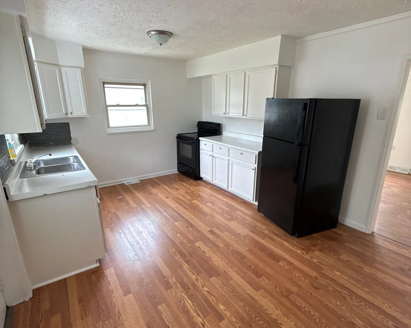 1249 Evergreen Road - 1 — Photo 2