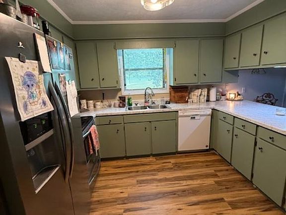 3rd image of 10152 Woods Rd