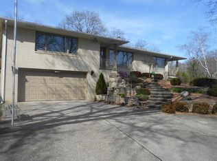 715 E Baldwin Woods Rd, Beloit, WI 53511