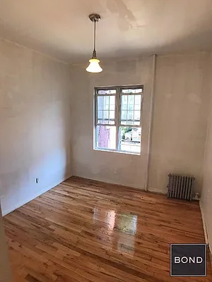 Rented by Bond New York | media 29