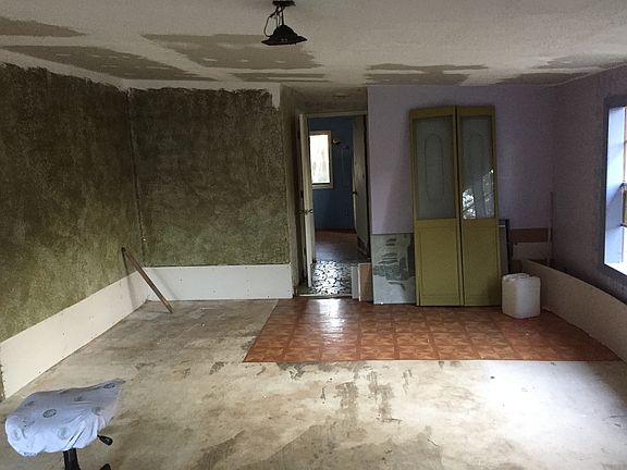 5th image of 2403 Fernwood St