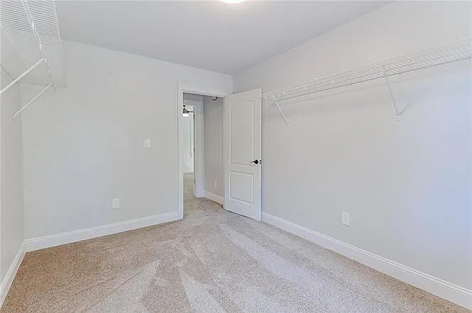 2860 Joyce Ave — Photo 18