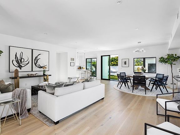 3rd image of 12717 Admiral Ave