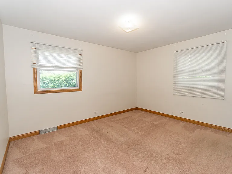 649 S Wisconsin Ave — Photo 9