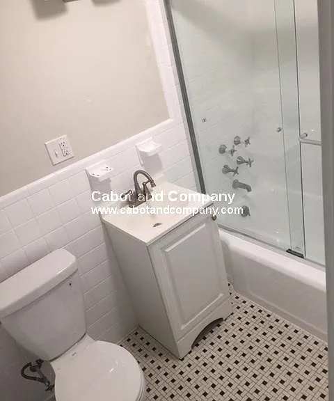 81 Mount Vernon St #8 — Photo 4
