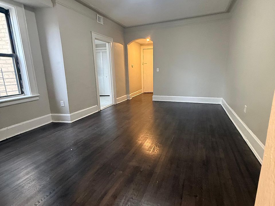 2nd image of 1000 S Orange Ave #307
