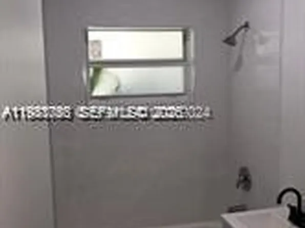 30 S Shore Dr APT 6, Miami Beach, FL 33141