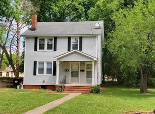 1112 W Colonial Ave #A, Elizabeth City, NC 27909