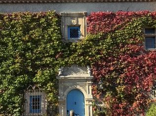 7398 Pyramid Pl, Los Angeles, CA 90046