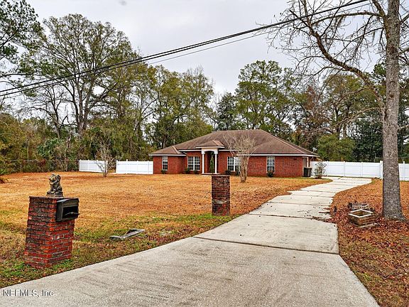 3rd image of 4402 KENNDLE Road