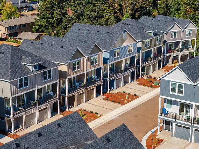 Holmes Park Townhomes — Photo 18