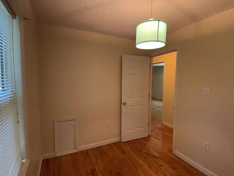32 Curve St — Photo 10