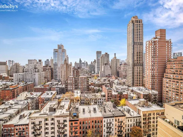 444 East 86th Street image 2 of 9