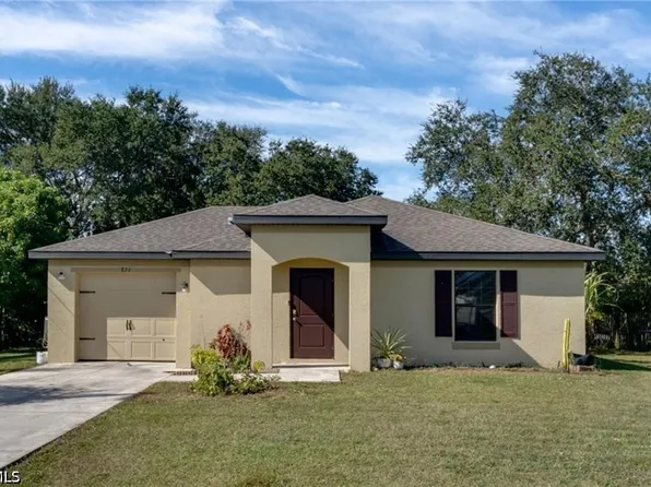 824 Umber Dr, Fort Myers, FL 33913
