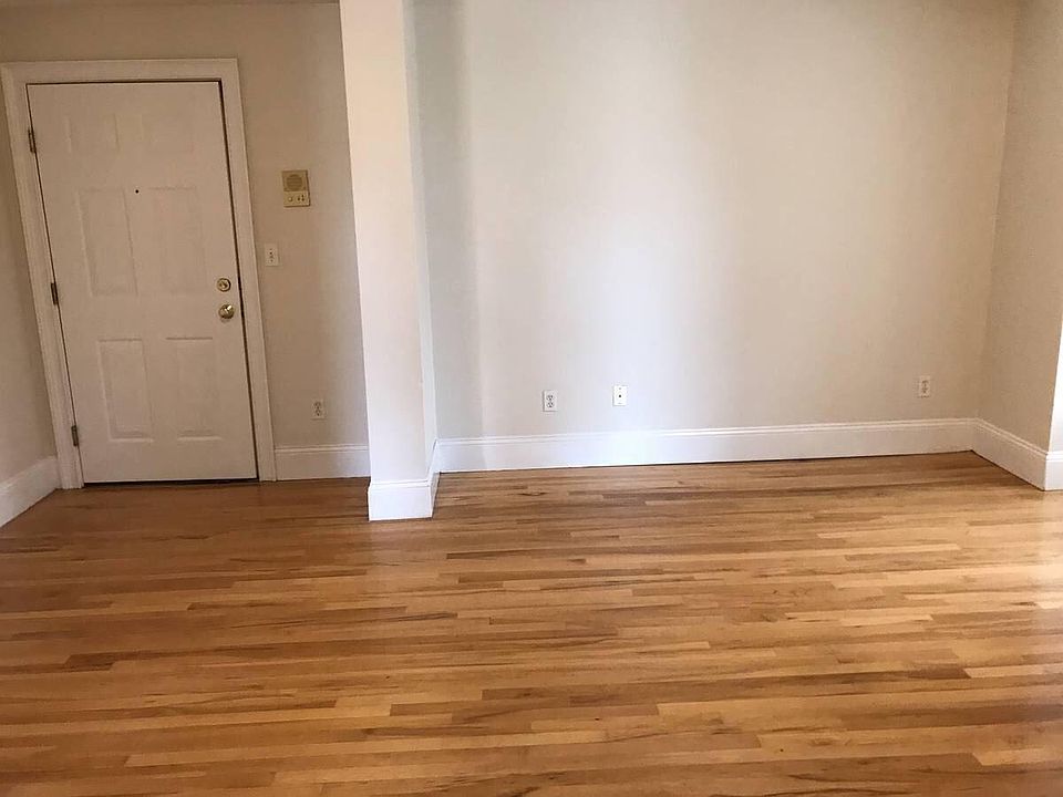 2nd image of 338 Market St #4C