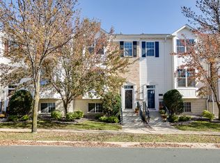 15733 Porchlight Ln, Eden Prairie, MN 55347