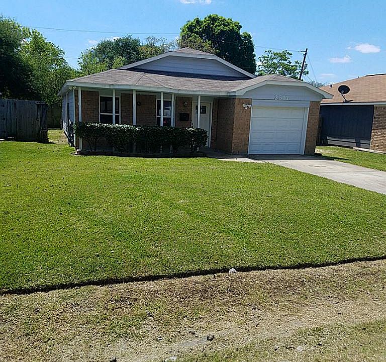 1st image of 2517 4th Ave N