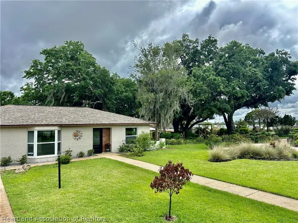 136 Forever Ave, Lake Placid, FL 33852