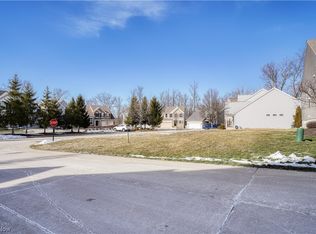 4547 Aylesworth Dr, Brunswick, OH 44212