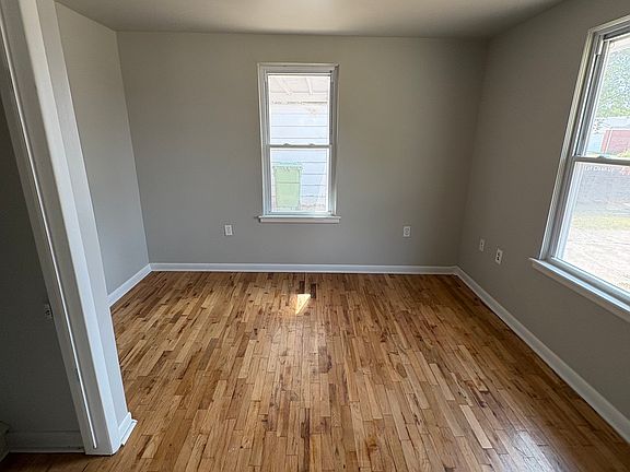 5th image of 803 S 2nd St