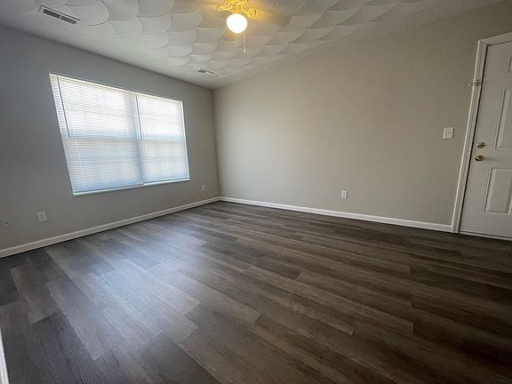 2nd image of 430 Joy Ave #3