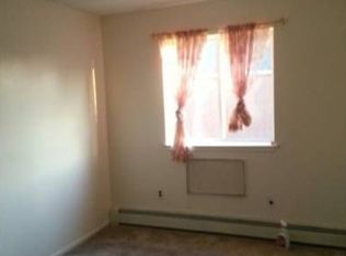 1418 33rd Ave, Astoria, NY 11106