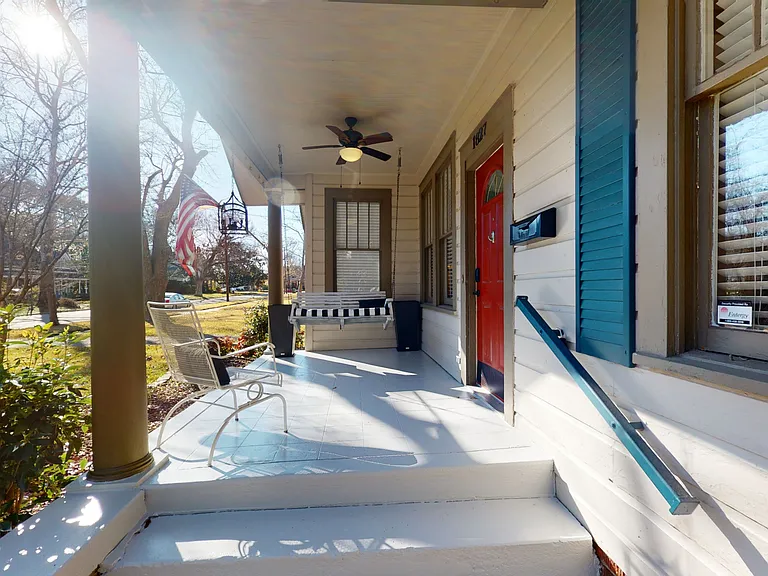 1827 Capitol Ave — Photo 30