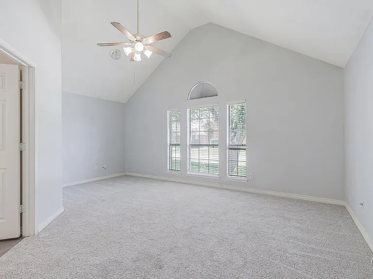 5653 Westwood Ln — Photo 17