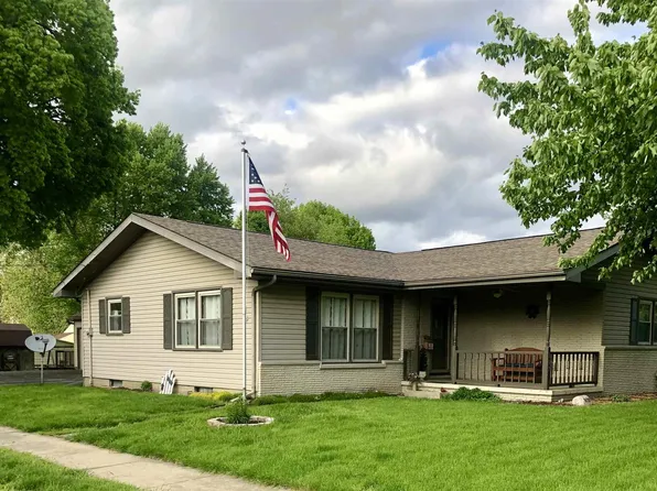 302 E Vandalia Rd, Jacksonville, IL 62650