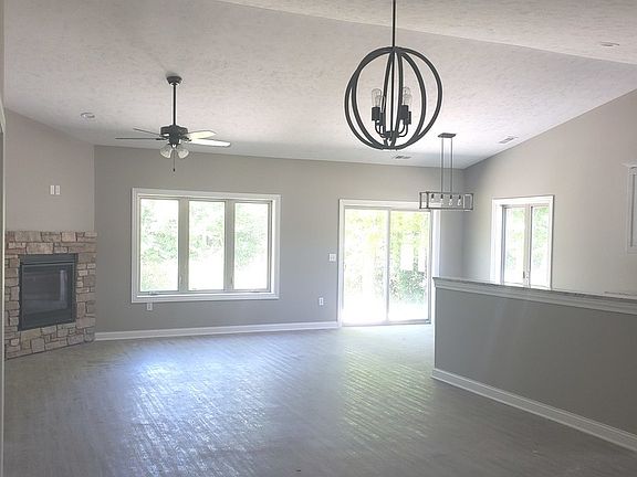 4th image of 6294 Parks Edge Dr #0