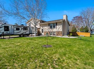 W161N11061 Meadow Dr, Germantown, WI 53022