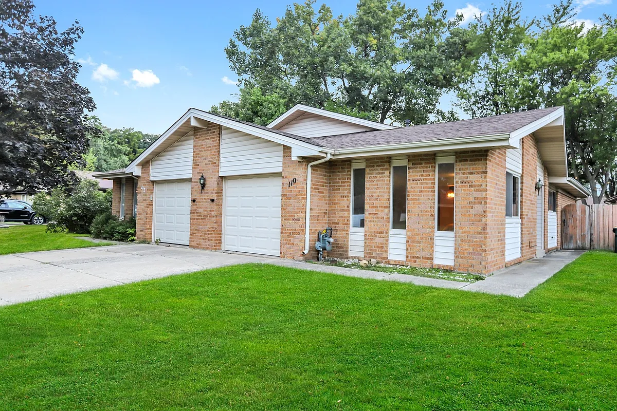 Building Photo - 110 Beverly Ct