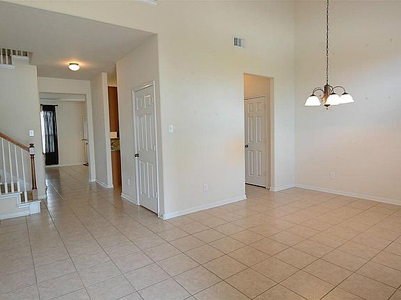 3rd image of 6439 Green Shoals Ln