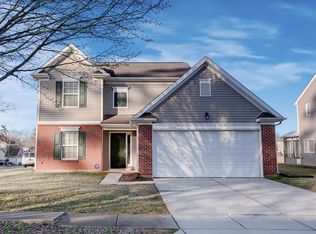 8113 Belmont Stables Dr, Charlotte, NC 28216
