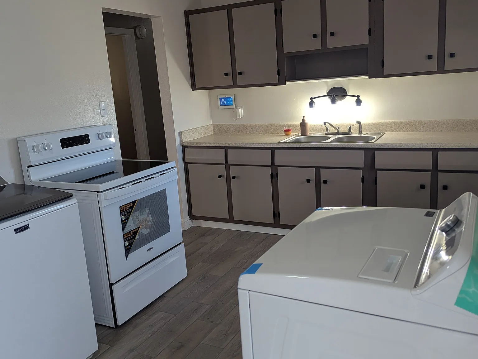 3 bed, 1242 sqft, $1,300 — Photo 4