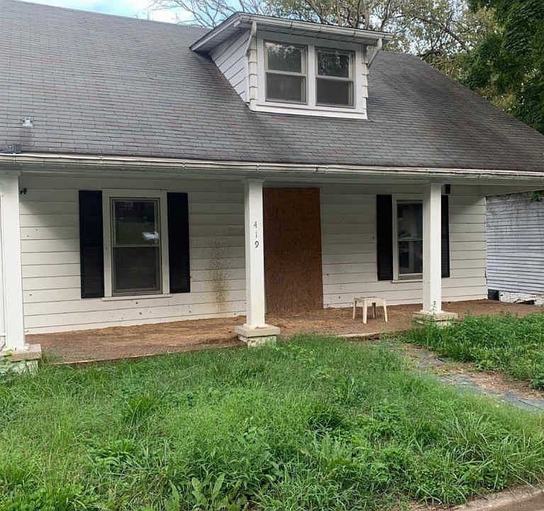 1st image of 419 Traver Ave