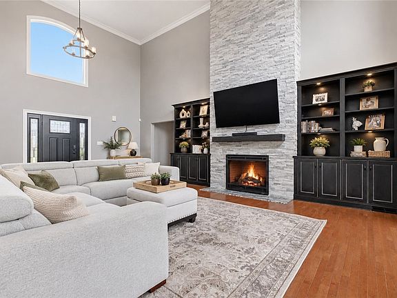 4th image of 501 Kingston Cir