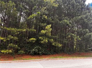 648 Longwood Pl, Dallas, GA 30132