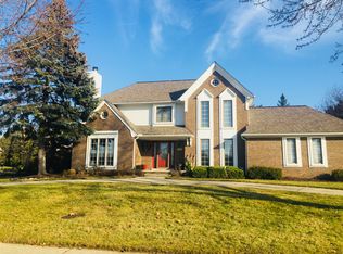 1042 Prosper Dr, Troy, MI 48098
