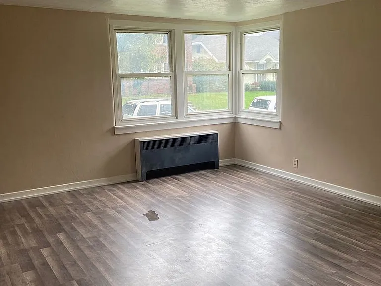 110 Blymyer Ave — Photo 14