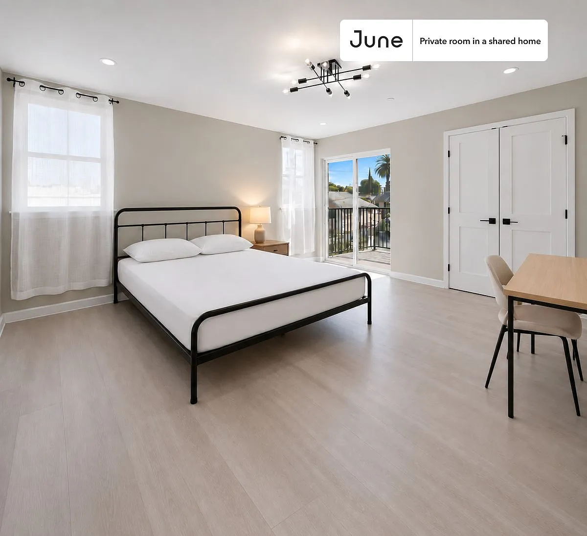 Queen bedroom in 5 bed/5 bath home in Boyle Heights #1829 D — Photo 1