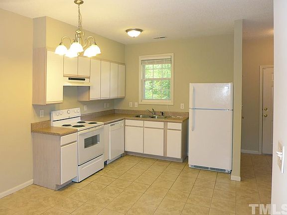 5th image of 706 Sykes St #B