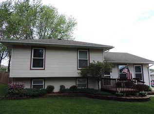 3952 Valdez Dr, Waterloo, IA 50701