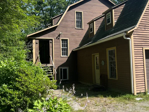 173 Joe Sarle Rd, Glocester, RI 02814
